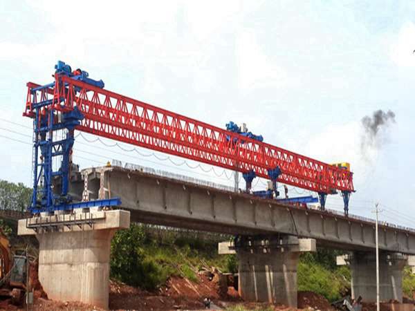 湖南湘潭架桥机在装卸时候要注意的事项